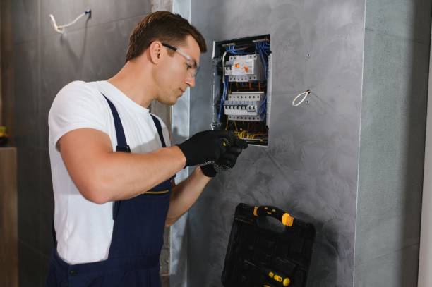 Best Licensed Electrician  in Walnut Creek, OH